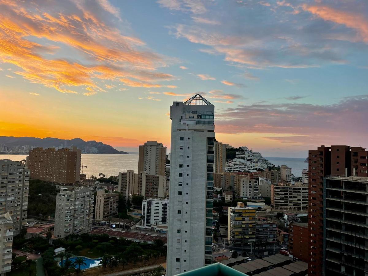Traveler'S Beach Apartment With Sea View, Free Coffee & Parking Benidorm Exterior foto
